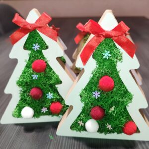 🌲 Дървени елхички със скандинавски мъх - среден размер