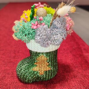 Коледна кашпа Ботушките на Дядо Коледа Handmade